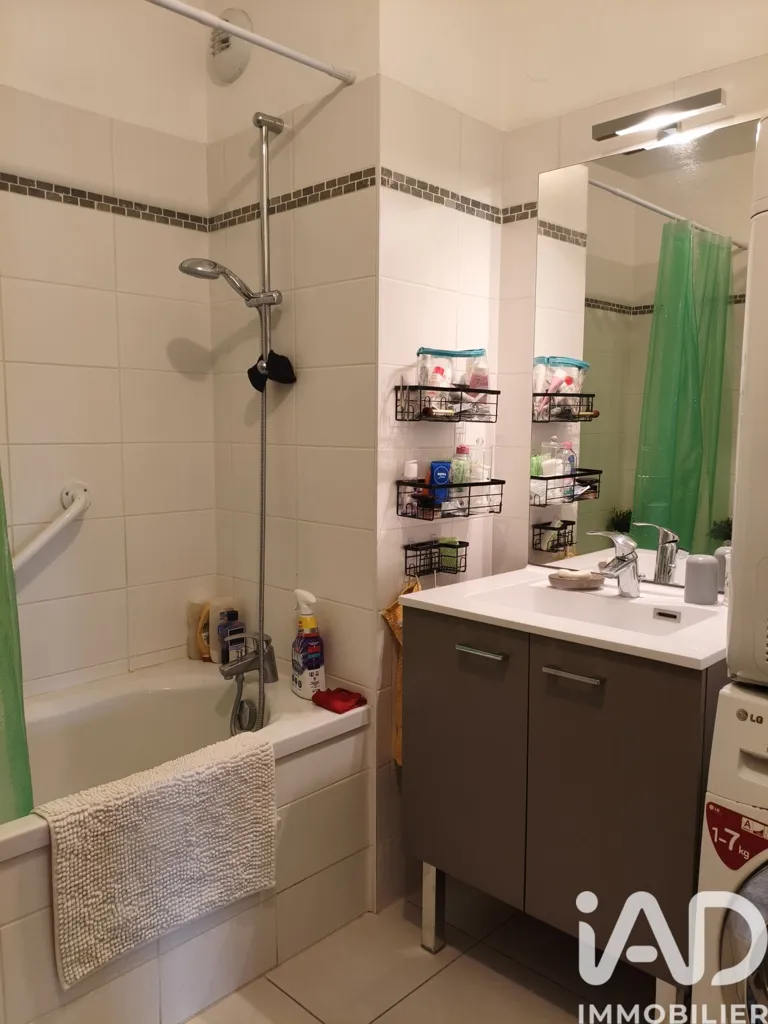 Vannitoad - Modern Flat with Balcony in Neuville-en-Ferrain