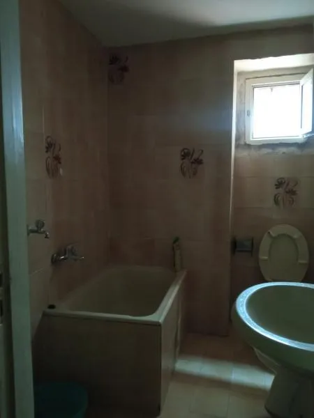 Vannitoad - Apartment with Museum Proximity in Teano