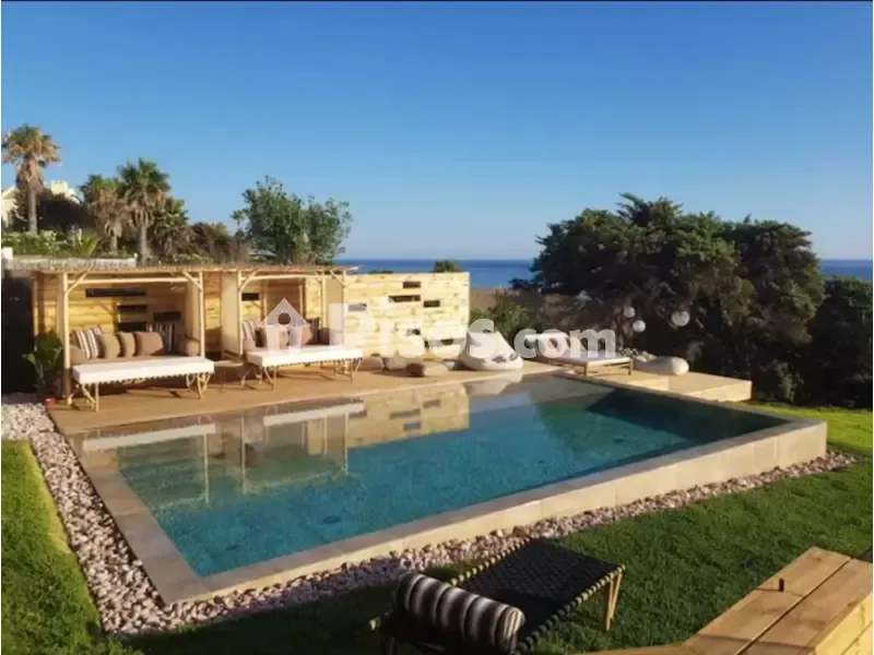 Piscine - Beachfront Chalet with Private Pool in Conil de la Frontera