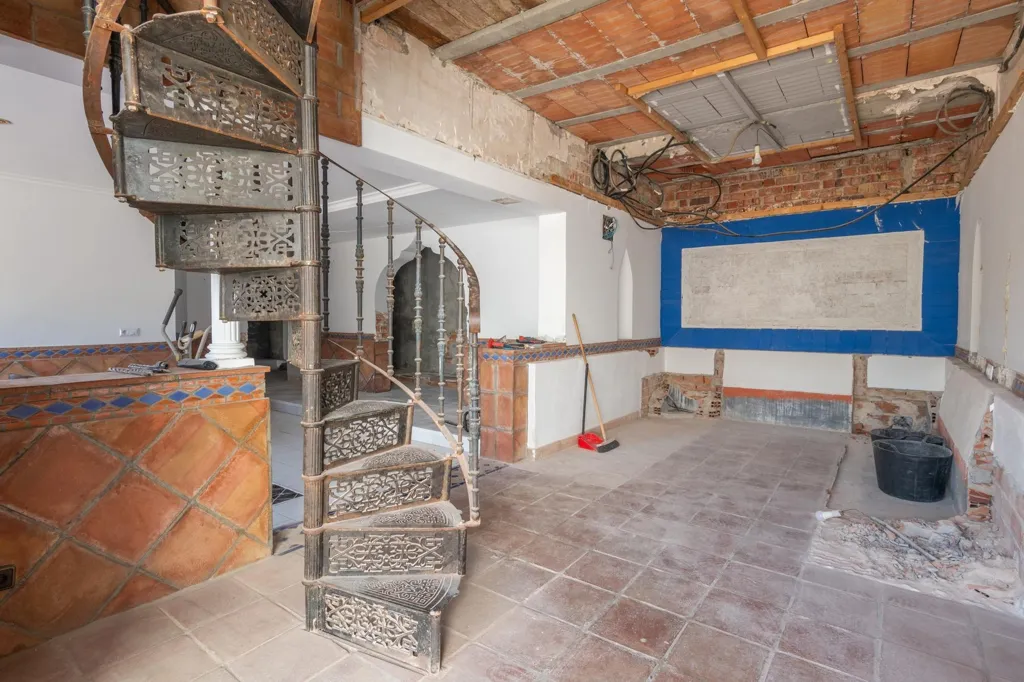 Toad - 7-Bedroom Villa with Mountain View in Mijas