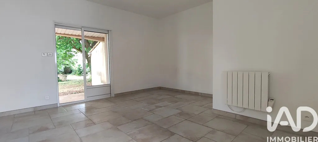 Pièces - Maison Moderne avec Terrasse à Cherveux