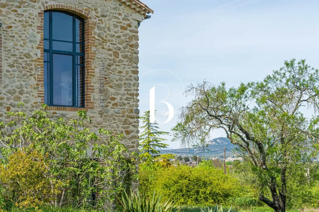 Välivaade - Renovated Magnanerie with Panoramic View in Provence