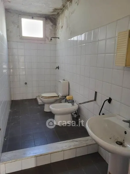 Salles de bain - Office-Ready Flat with Balcony in Misterbianco
