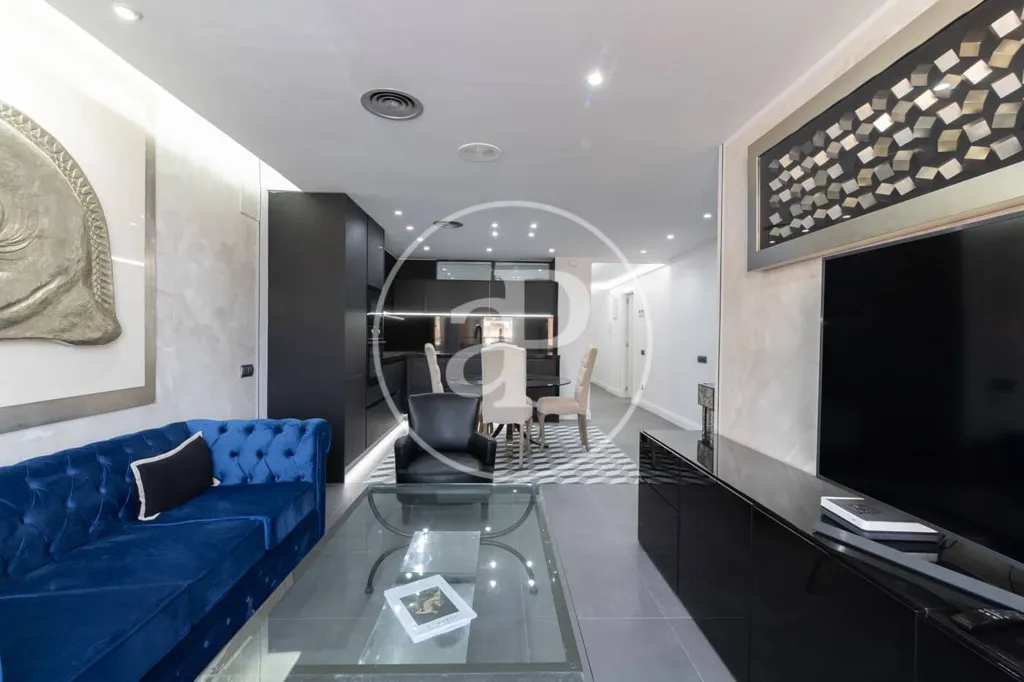 Elutuba - Modernised Attic Apartment with Terrace in Eixample Dreta