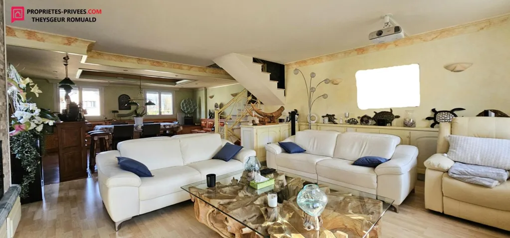 Séjour - Maison avec Piscine Chauffée près de Courtenay