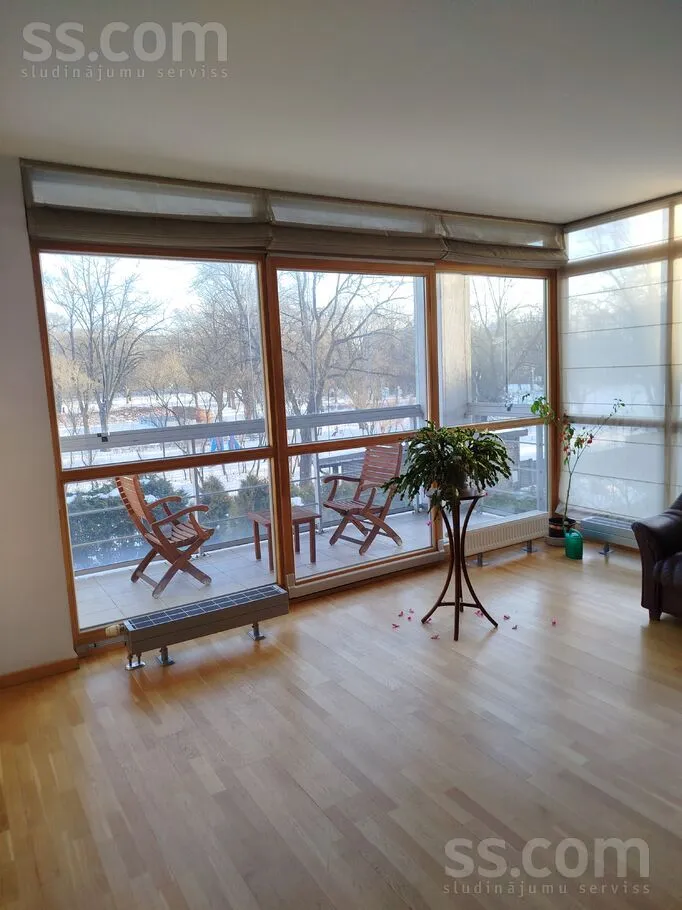 Appartement 3 pièces à Rīga