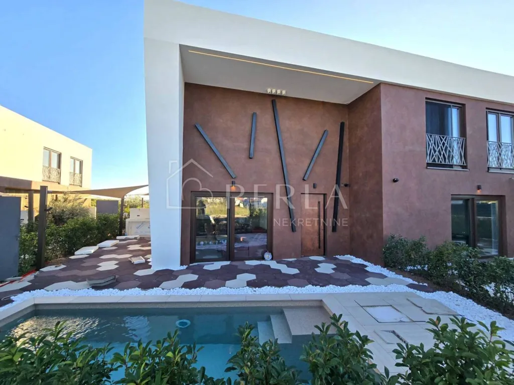 Bassein - Smart Home Villa with Private Pools in Nin