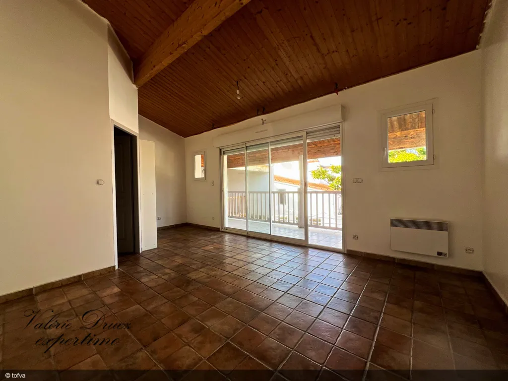 Charming Maison with Central Garden in La Tremblade