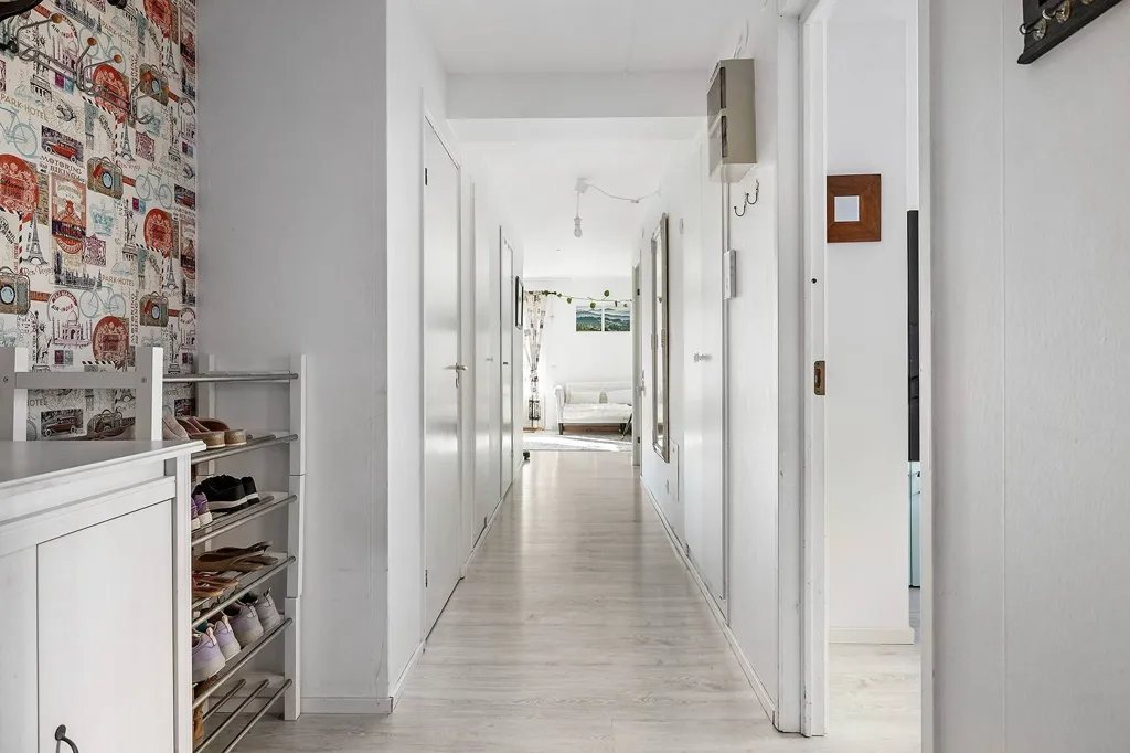 Esik - Apartment with Balcony in Stenhagen, Uppsala