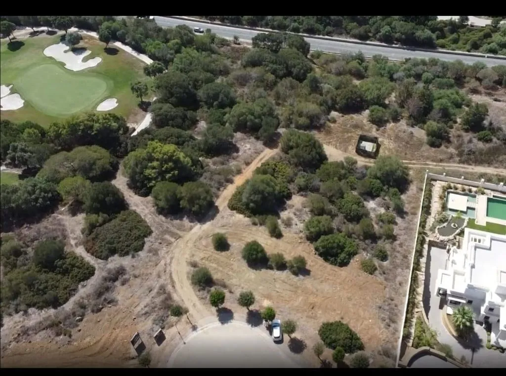 Õhuvaade - Building Land with Sea Views in Sotogrande