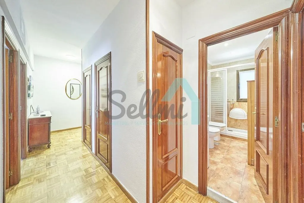 Ingresso - Furnished Flat with Study Spaces in Oviedo
