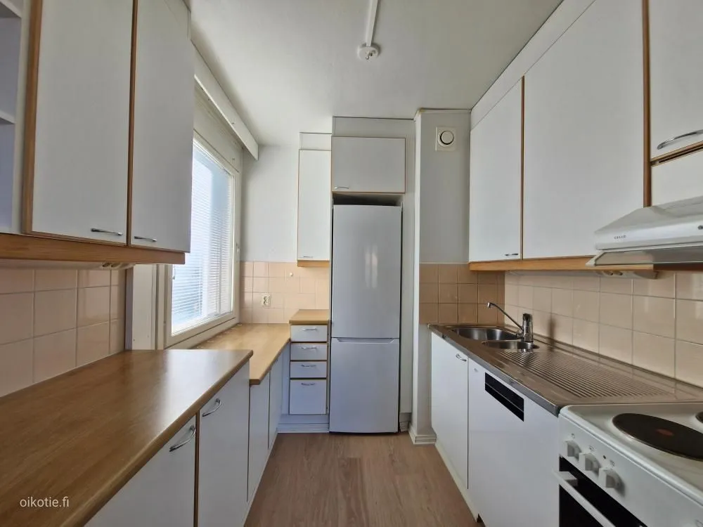 Köök - Apartment with Balcony in Hatanpää, Tampere