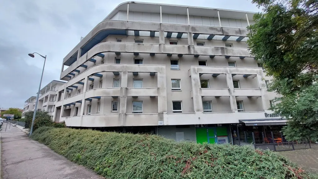 Exterior - Studio in Student Quarter with Amenities