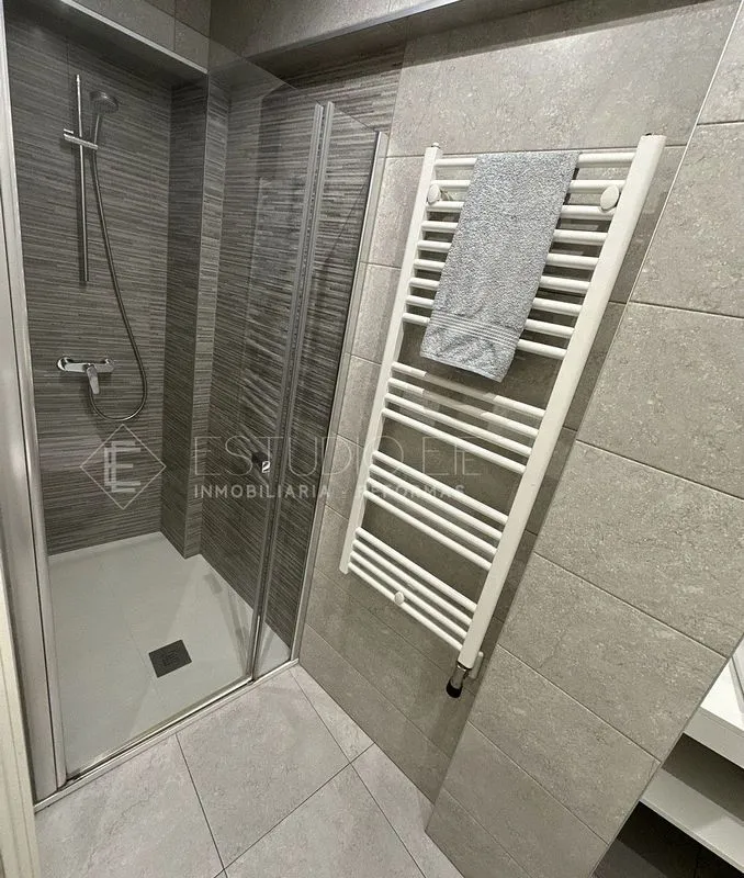 Salles de bain - Furnished Flat with Central Heating in Salamanca