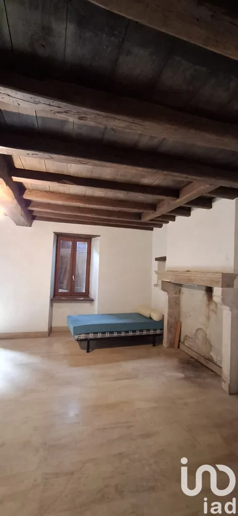 Rooms - Restoration-Ready Stone House in Loches-sur-Ource