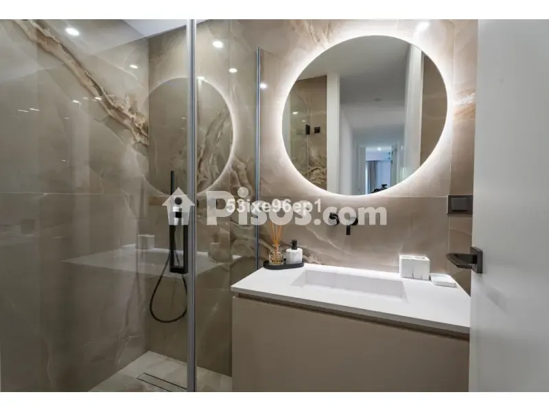 Salles de bain - Ground Floor Apartment with Golf Access in Benahavís