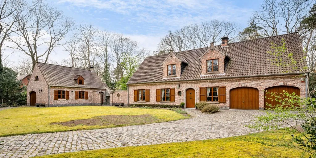 Exterior - Country Villa with Terrace and Garden