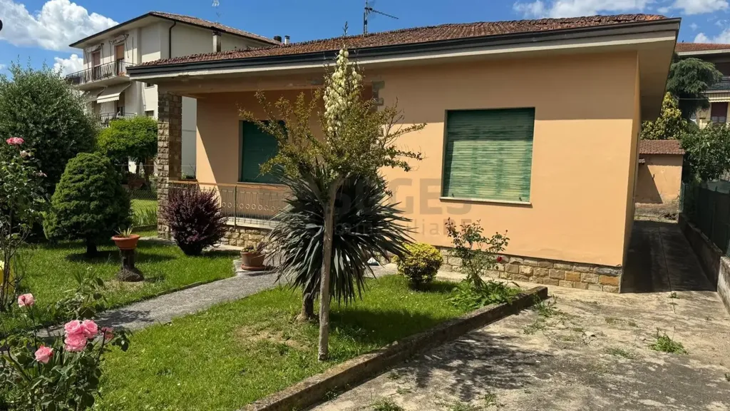 Välivaade - Independent House with Garden in Reggello