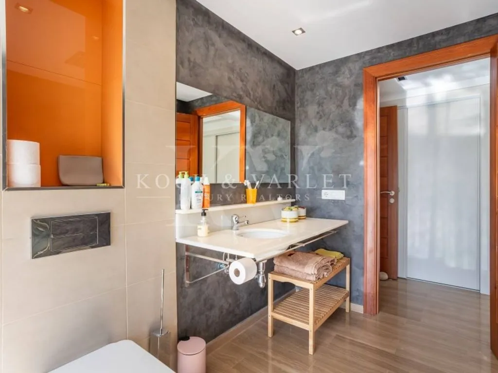 Vannitoad - Luxury Villa with Panoramic Views in Javea