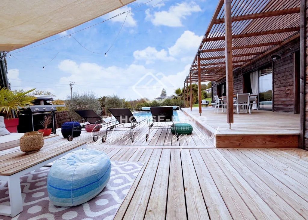 Terrasse - Maison en Bois avec Piscine à Bonnetan