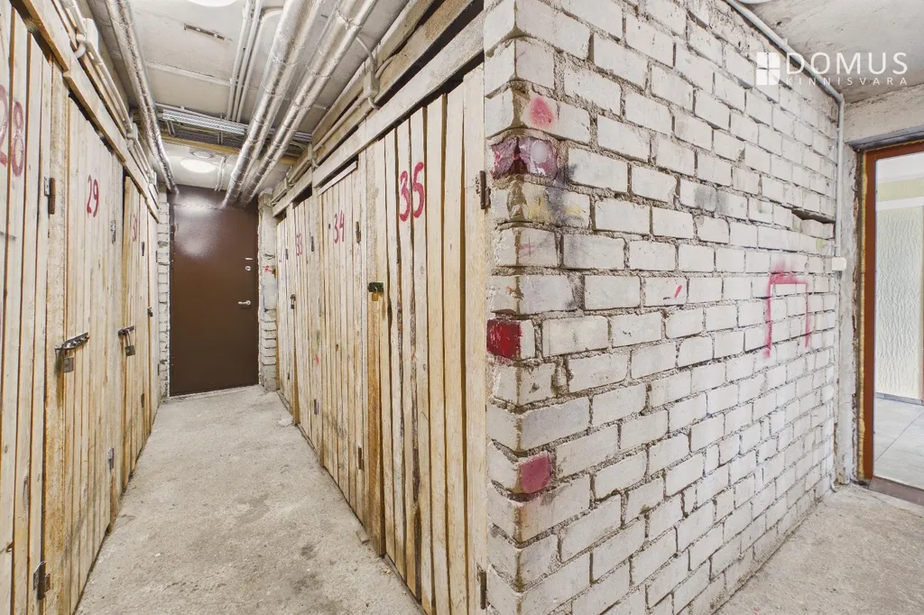 hallway_entrance