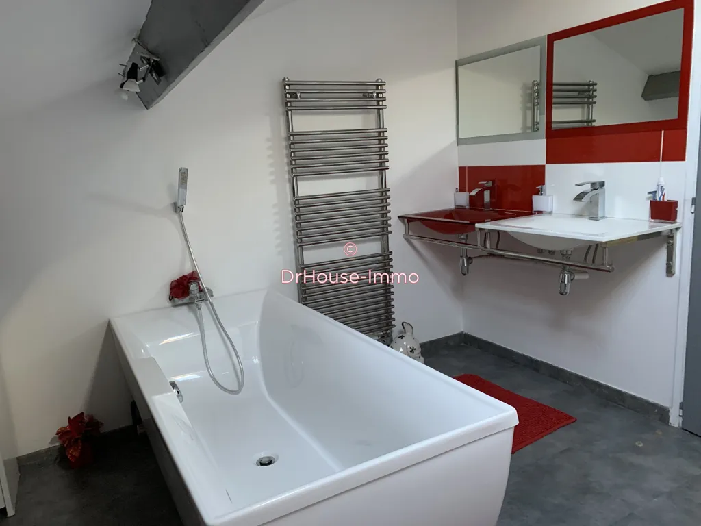 Salles de bain - Maison avec Piscine et Jardin en Centre-Ville