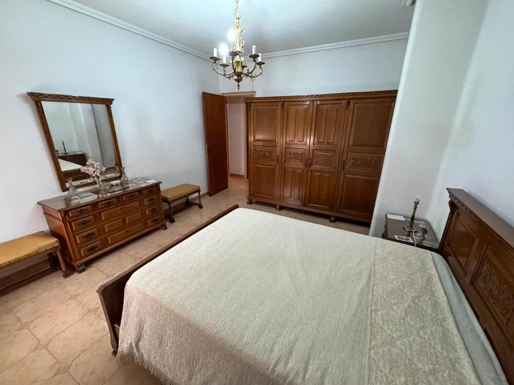 Chambres - Luxury Apartment Complex with Development Potential in Crevillent