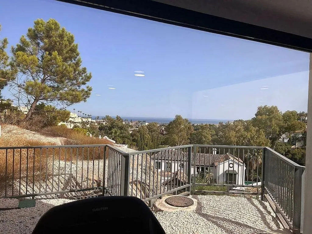 Balcon - Penthouse with Pool in Benahavís