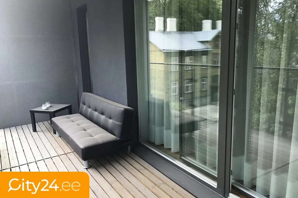 Balcone - Newly Decorated Flat with Stone Features in Kadriorg