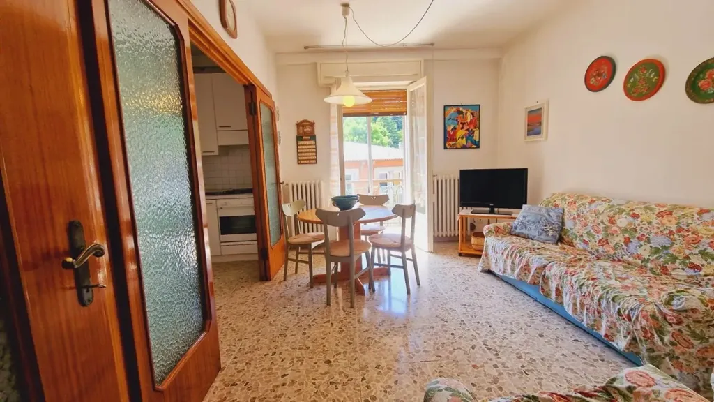 Soggiorno - Apartment with Mountain View in Pievepelago