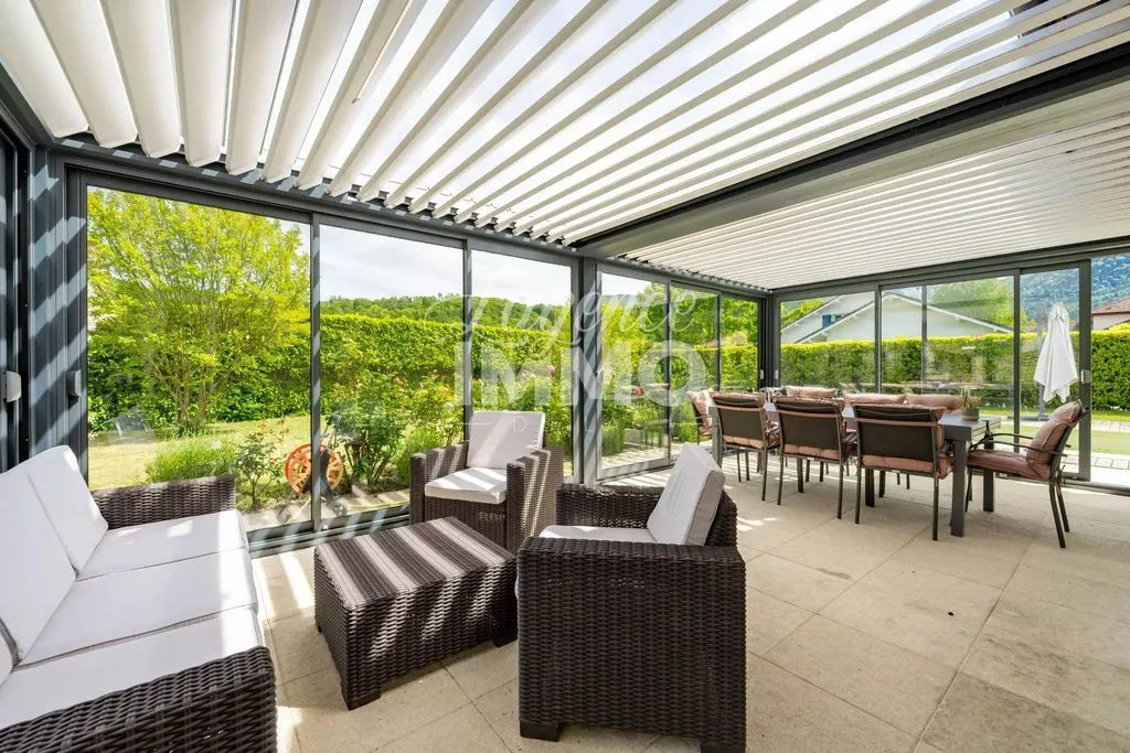 Terrass - Luxury House with Pool in Doussard