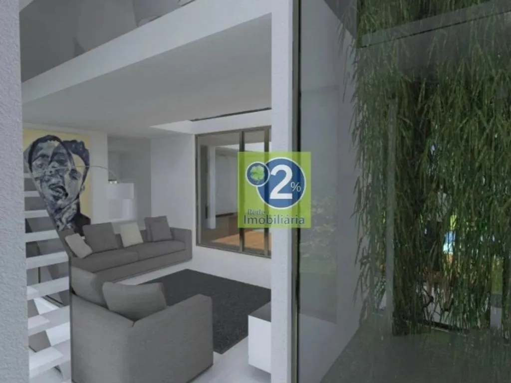 Luxury House with Pool in Charneca de Caparica
