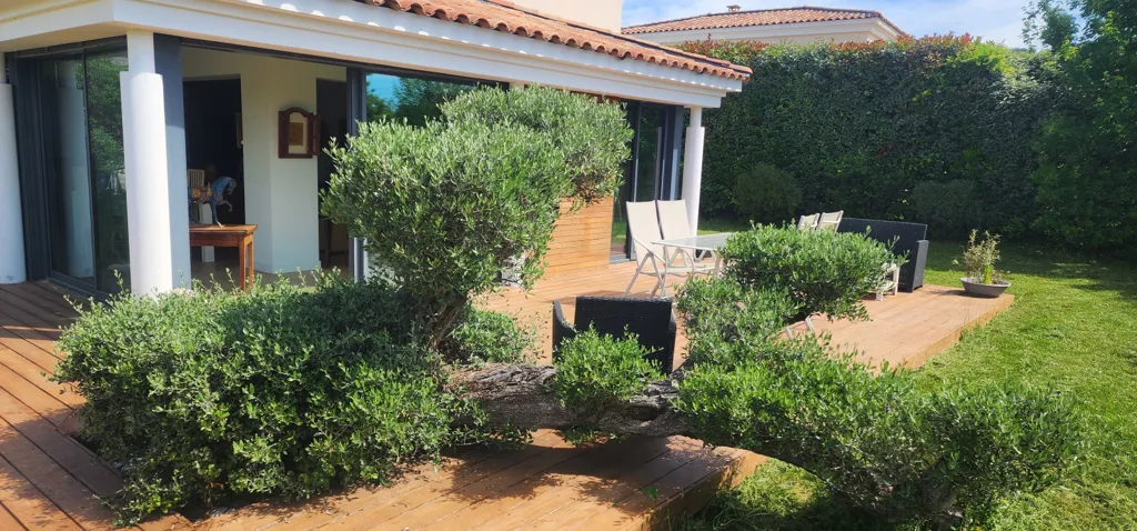 Terrasse - Villa avec vue sur le golf à Aix-en-Provence