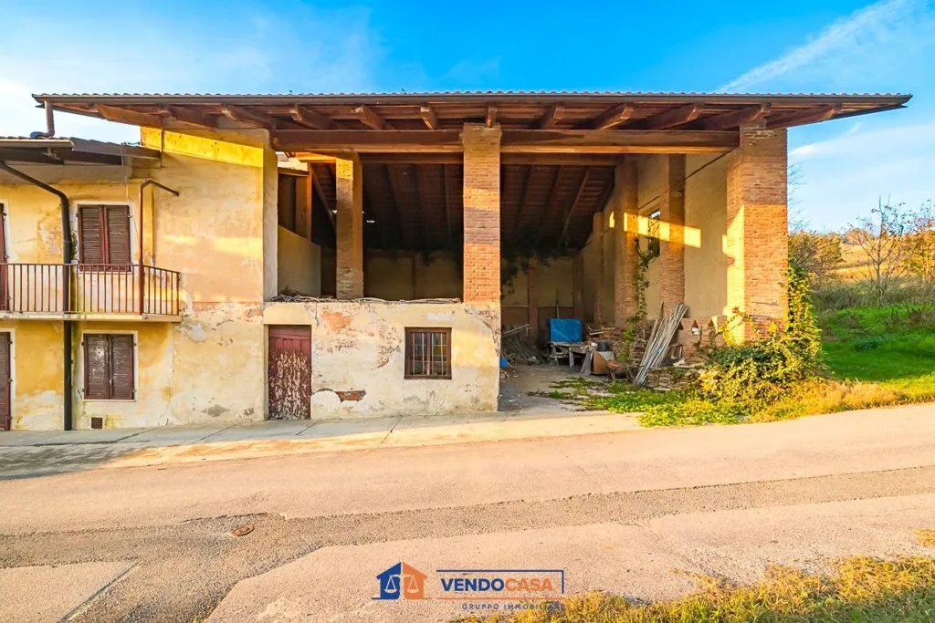 Extérieur - Cascina with Land in Vergne, Narzole