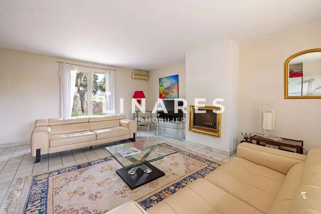 Séjour - Villa T4 avec Jardin au Parc des 7 Collines