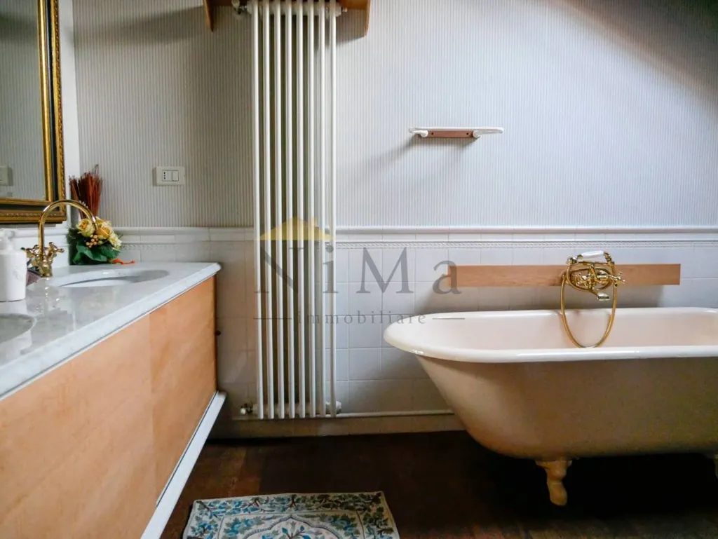 Salles de bain - Liberty Villa with Park in Saluzzo