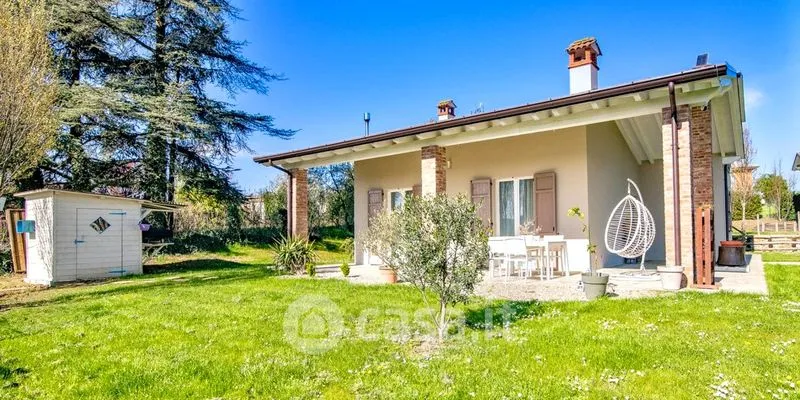 Jardin - Modern Villa with Panoramic Views near Broni