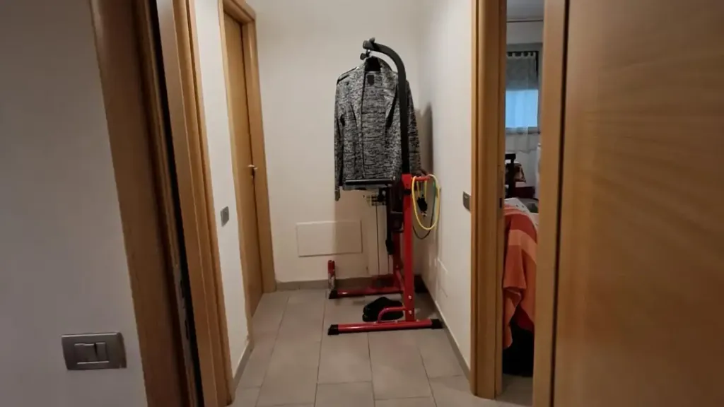 hallway_entrance