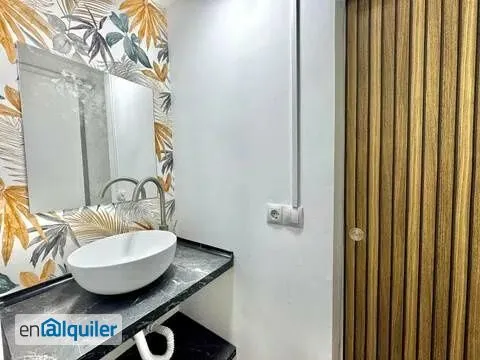 Salles de bain - Apartment with Castellana Views in Madrid
