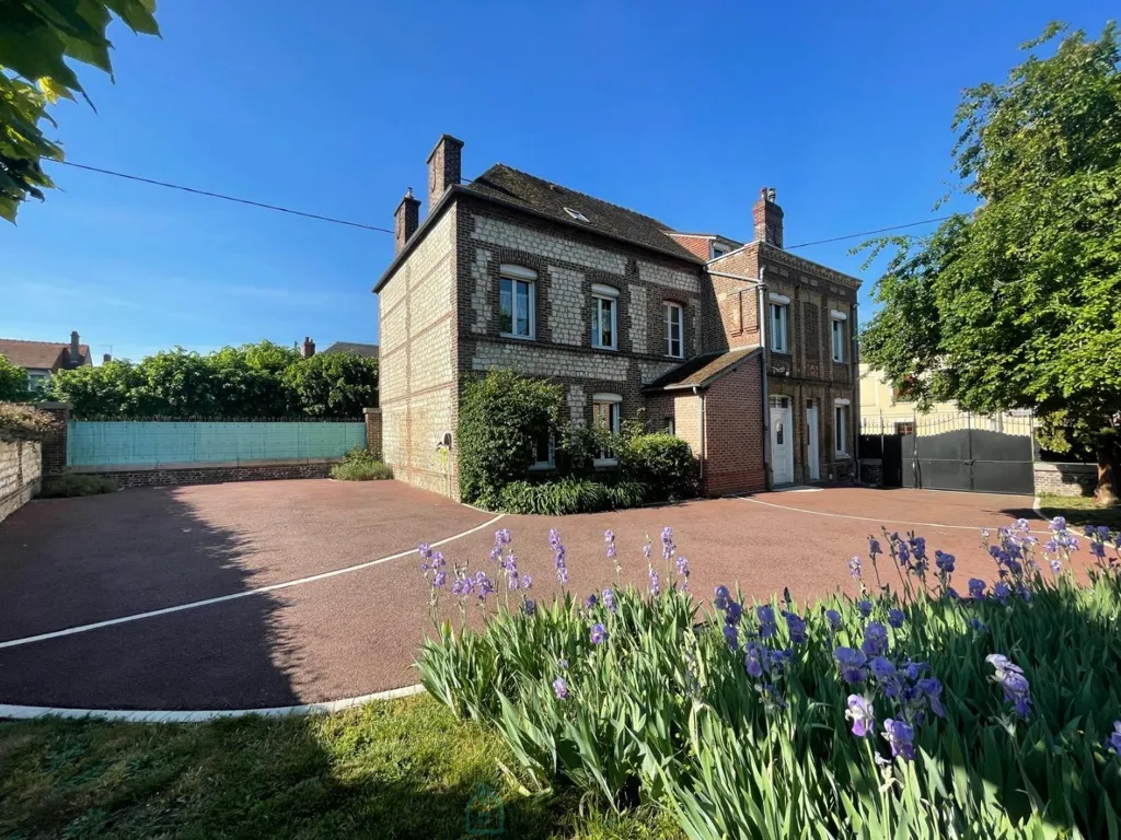 Esterno - Master House with Dependence and Luxury Features near Paris