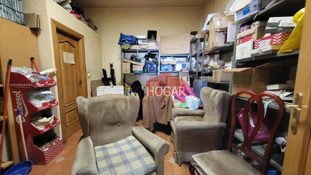 Utility Room - Commercial Space near University in Ávila