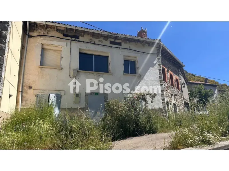 Rustic House with Jacuzzi in Maraña