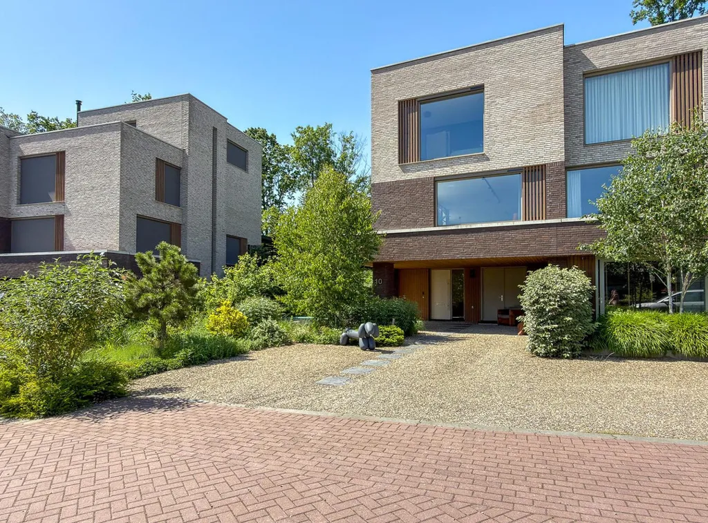 Esterno - Modern Half-Detached House with Forest View in Leersum
