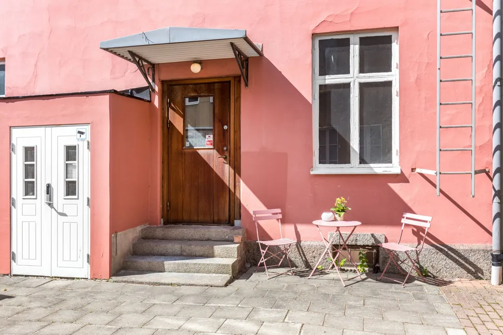 Välivaade - City Centre Flat with Office Potential in Linköping