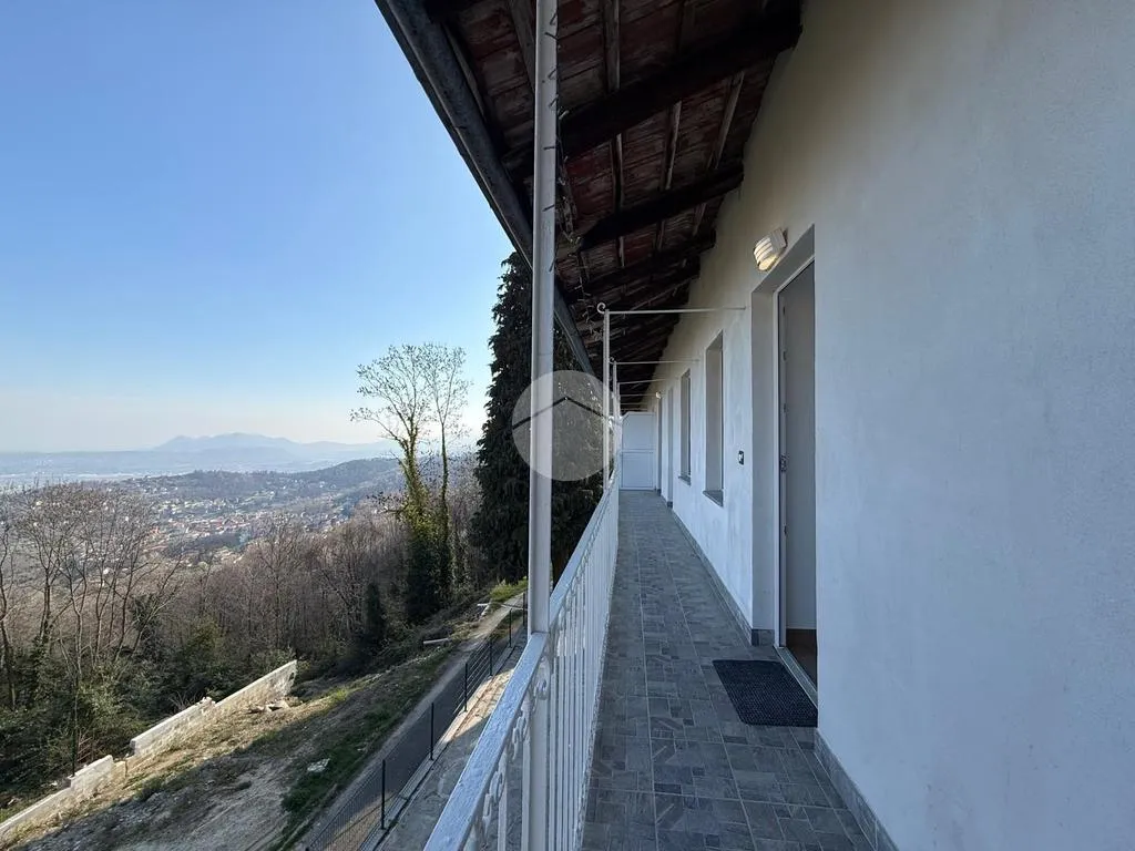 Balcon - Trilocale with Balcony in Rubiana