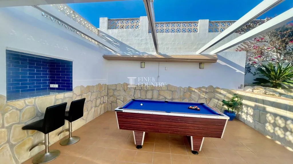 Terrass - Modern Villa with Panoramic Views in Pedreguer