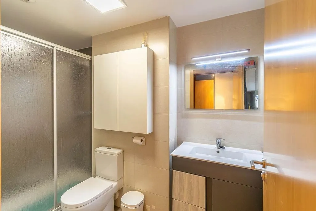 Vannitoad - Apartment with Garage in Mutilva
