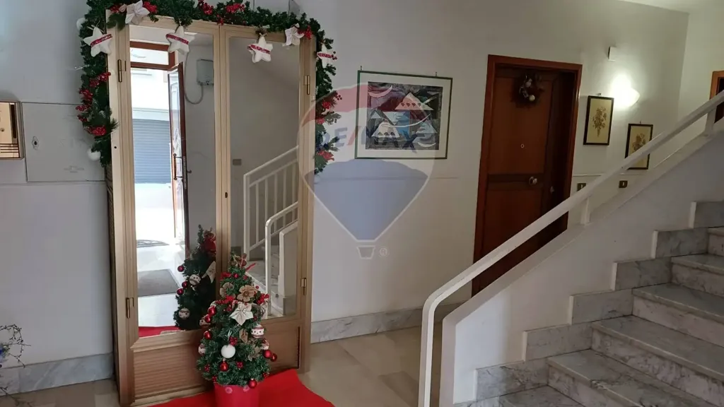 hallway_entrance