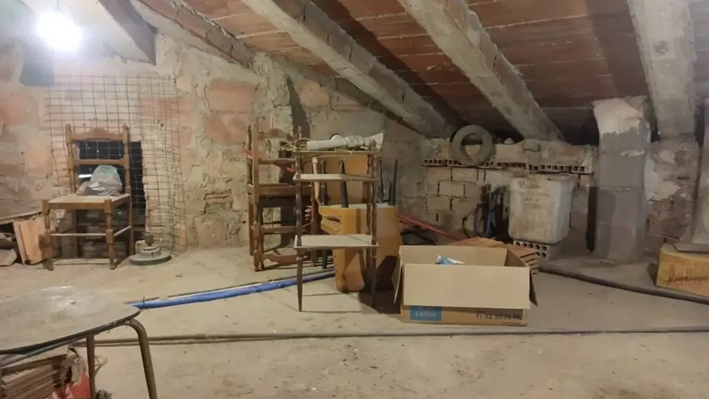 Toad - Rustic Farmhouse with Barn in Certaldo