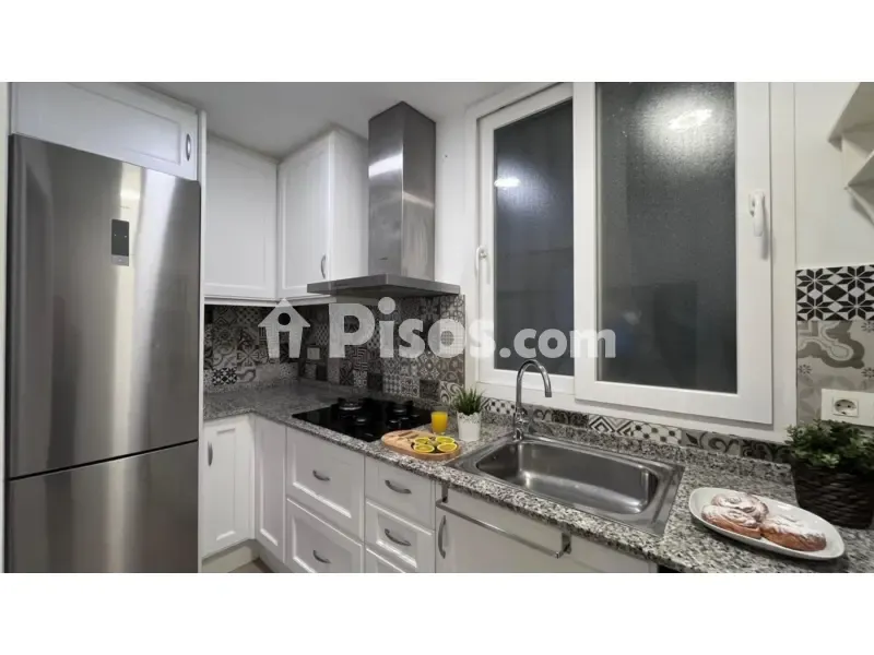Cuisine - Reformed Apartment with Balcony in Salamanca